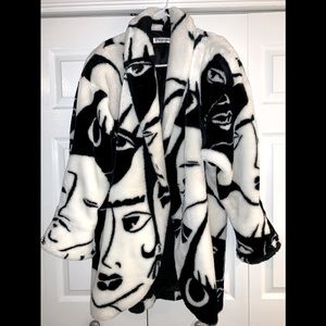Donnybrook Faces Coat